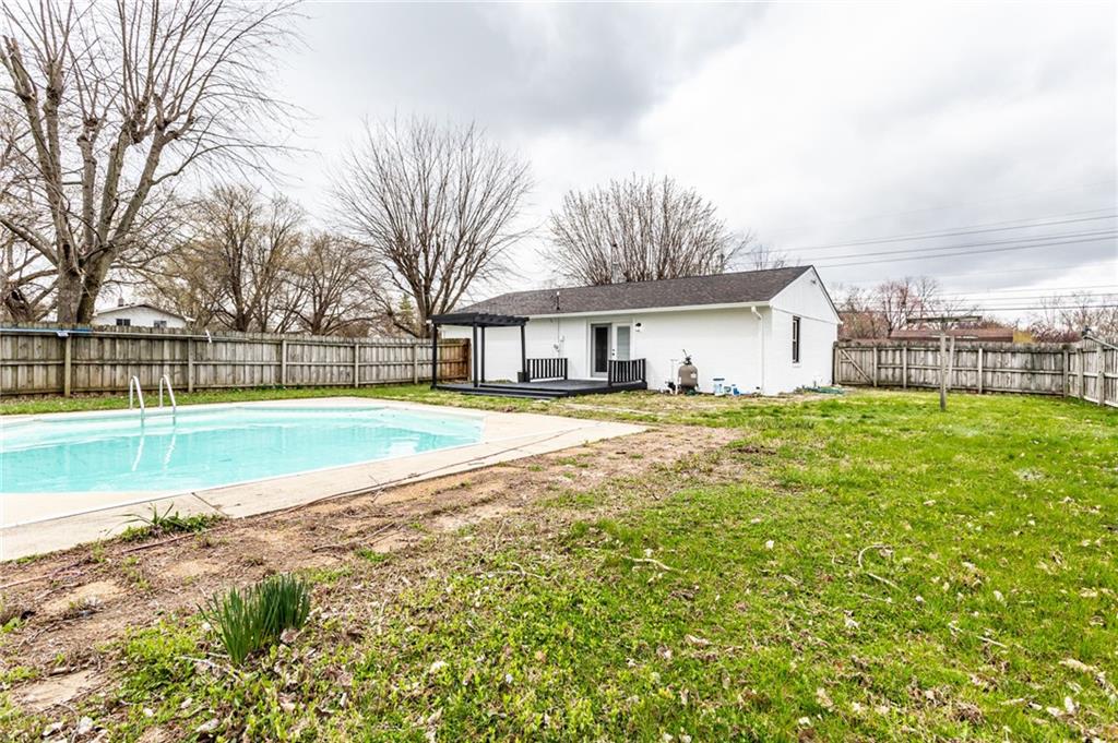 3804 East Stop 10 Road Indianapolis, IN 46237 - Photo 26 of 28 Gallery Image 26