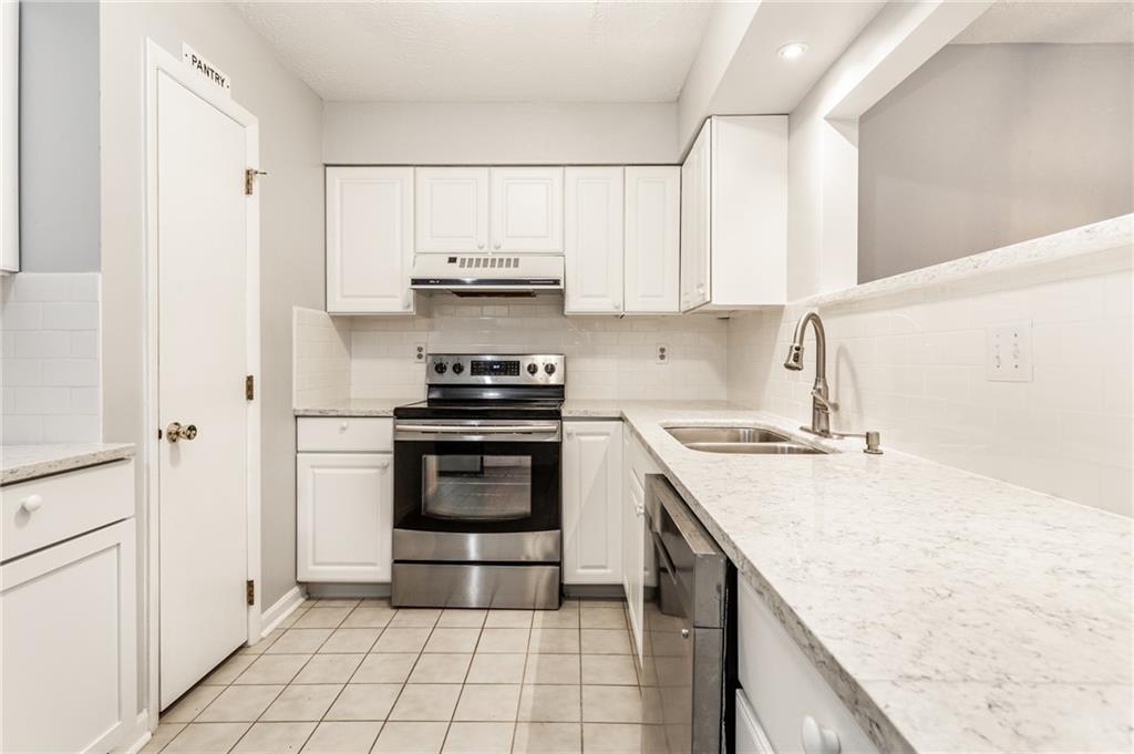 3804 East Stop 10 Road Indianapolis, IN 46237 - Photo 10 of 28 Gallery Image 10
