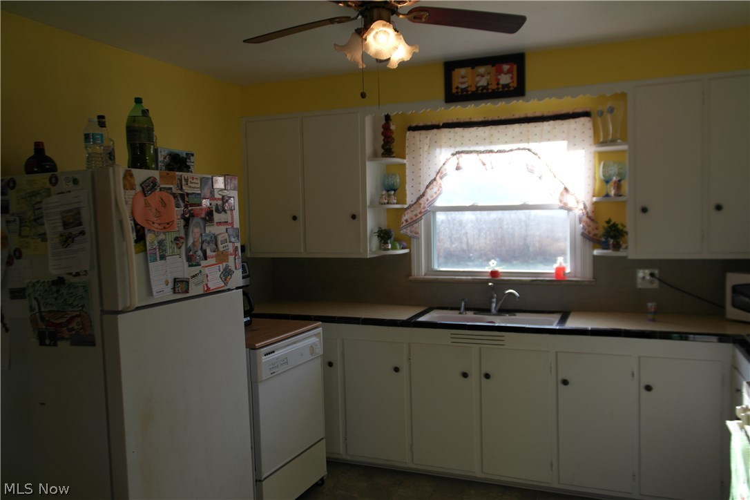 13553 Mayfield Road Chardon, OH 44024 - Photo 5 of 27 Gallery Image 5