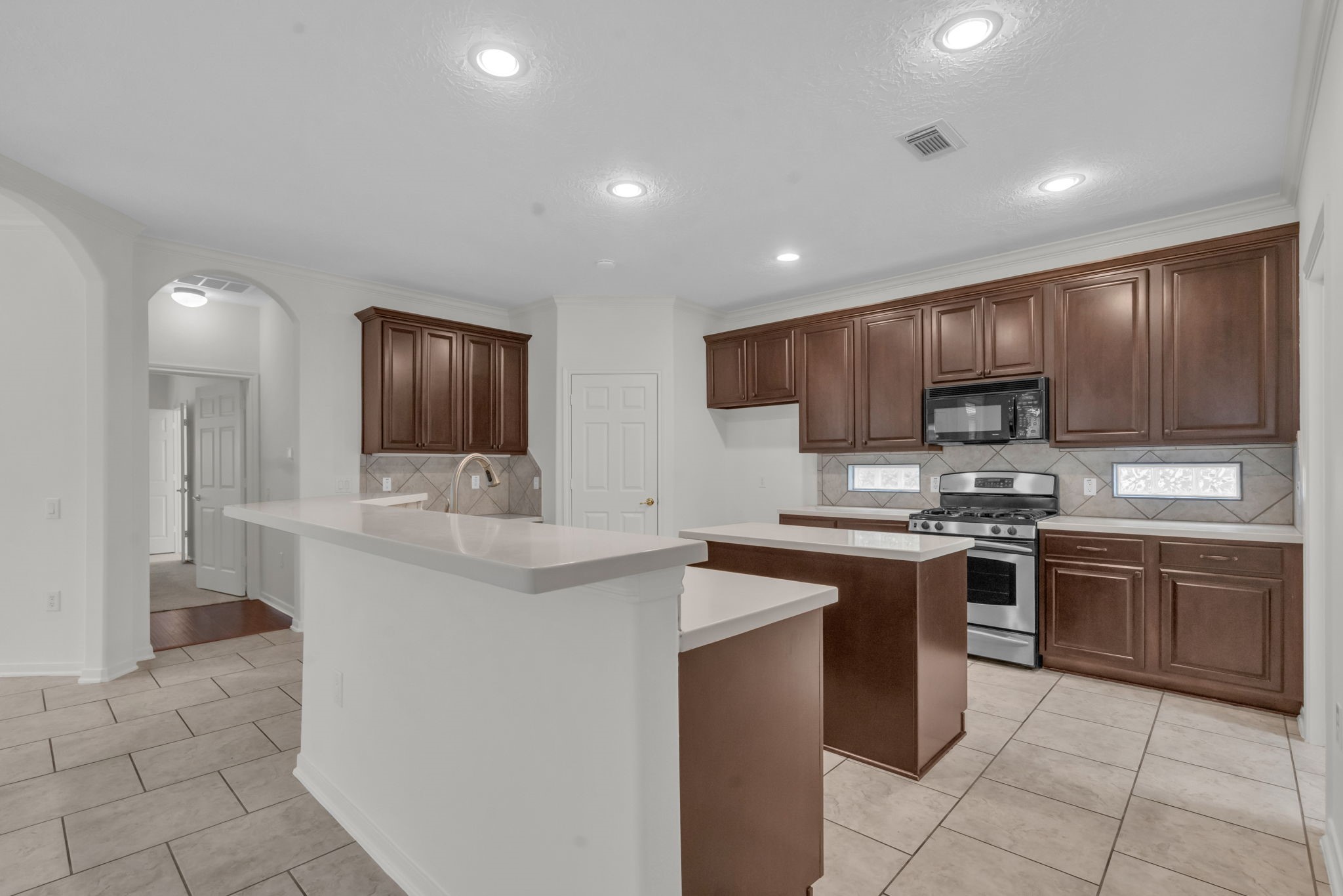 26 Paddington Way Conroe, TX 77384 - Photo 12 of 50