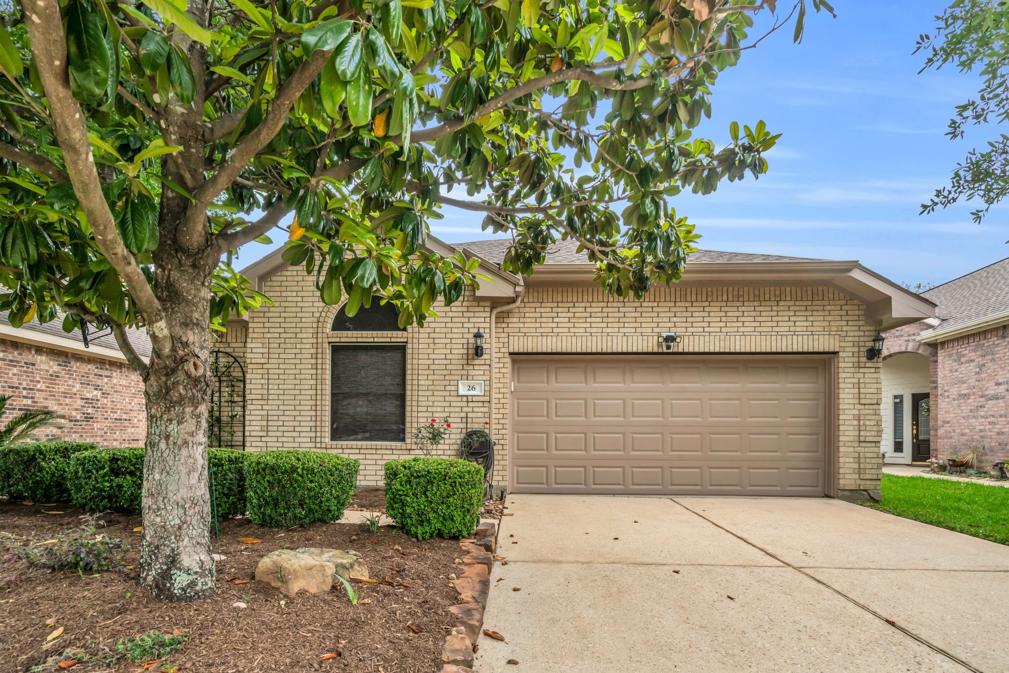 26 Paddington Way Conroe, TX 77384 - Photo 3 of 50