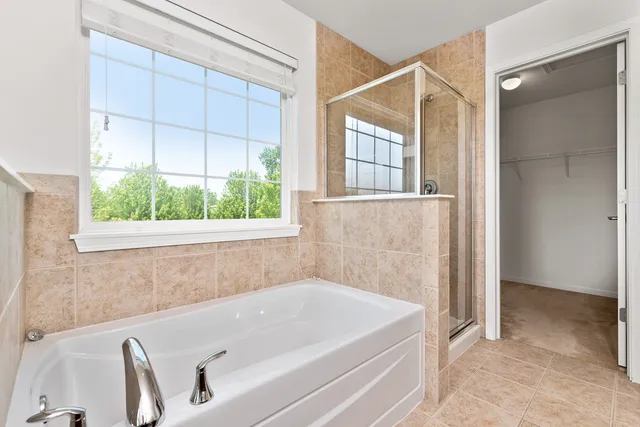 $2,550 | 3568 Gabrielle Lane, Aurora, IL 60504