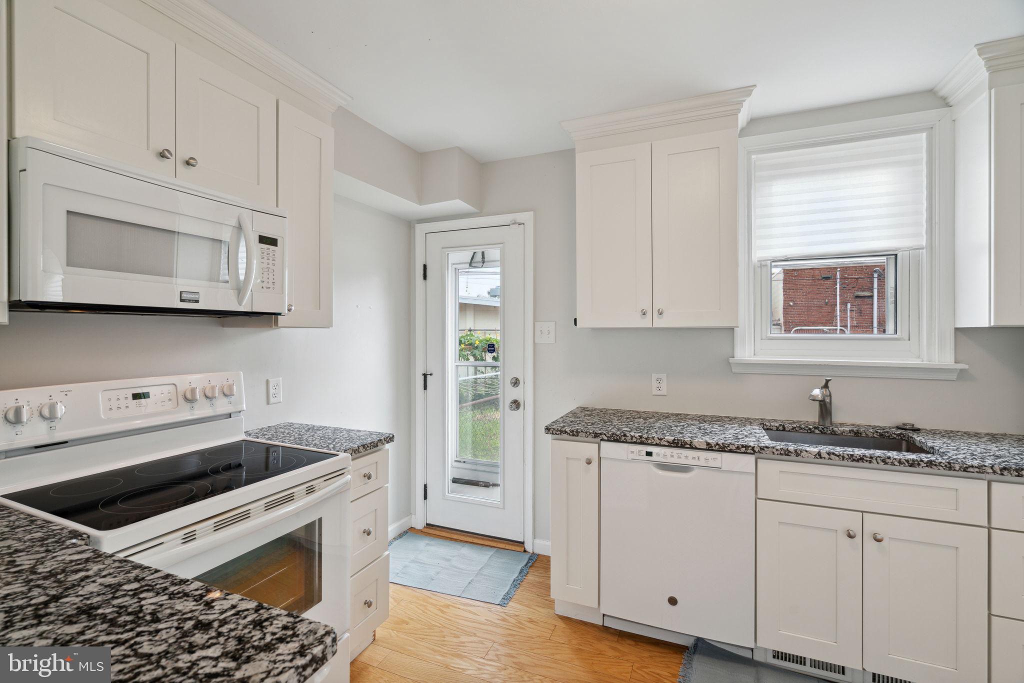 1406 Edgevale Road Wynnewood, PA 19096 - Photo 18 of 39