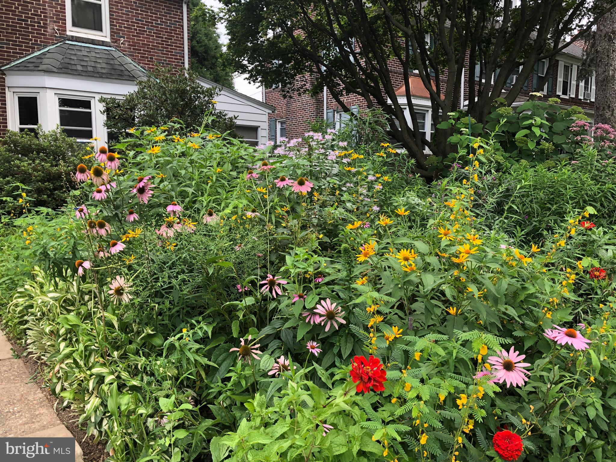 1406 Edgevale Road Wynnewood, PA 19096 - Photo 3 of 39