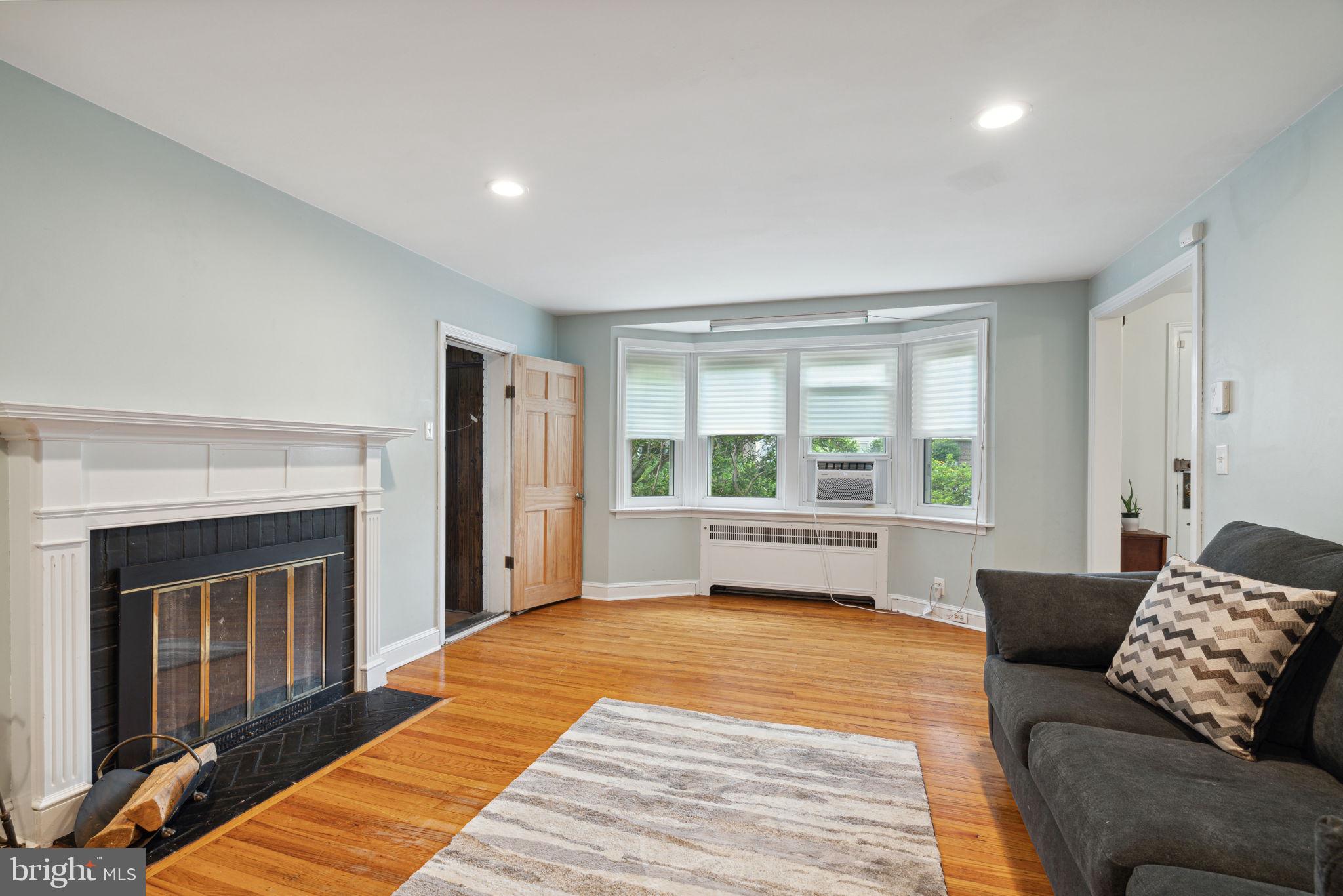 1406 Edgevale Road Wynnewood, PA 19096 - Photo 9 of 39