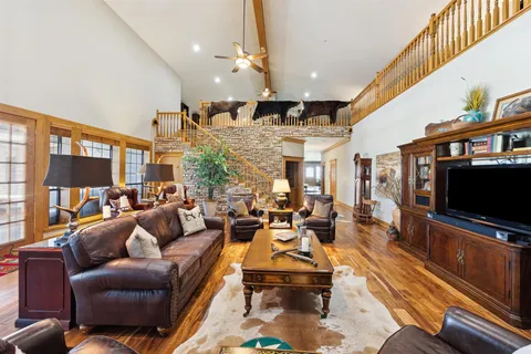 $4,945,000 | 1224 Haines Road, Sheridan, TX 77475