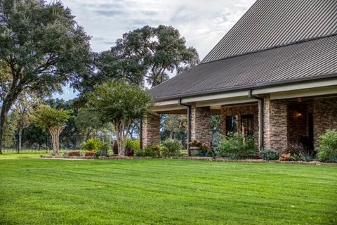 $4,945,000 | 1224 Haines Road, Sheridan, TX 77475