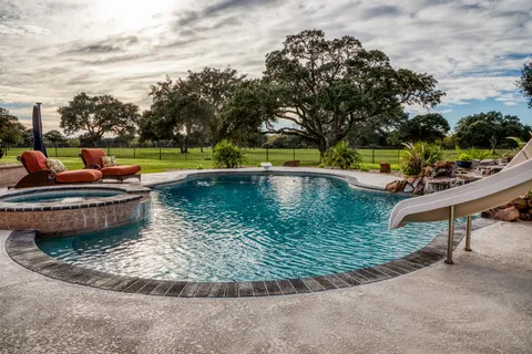 $4,945,000 | 1224 Haines Road, Sheridan, TX 77475
