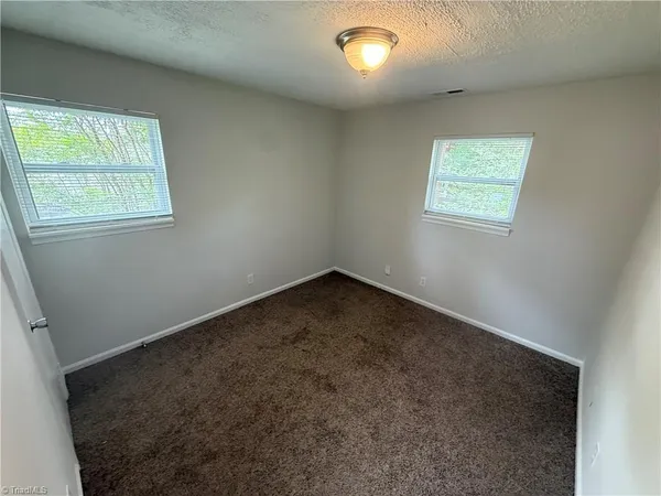 $945 | 1120 West End Boulevard, Unit 3, Winston-Salem, NC 27101