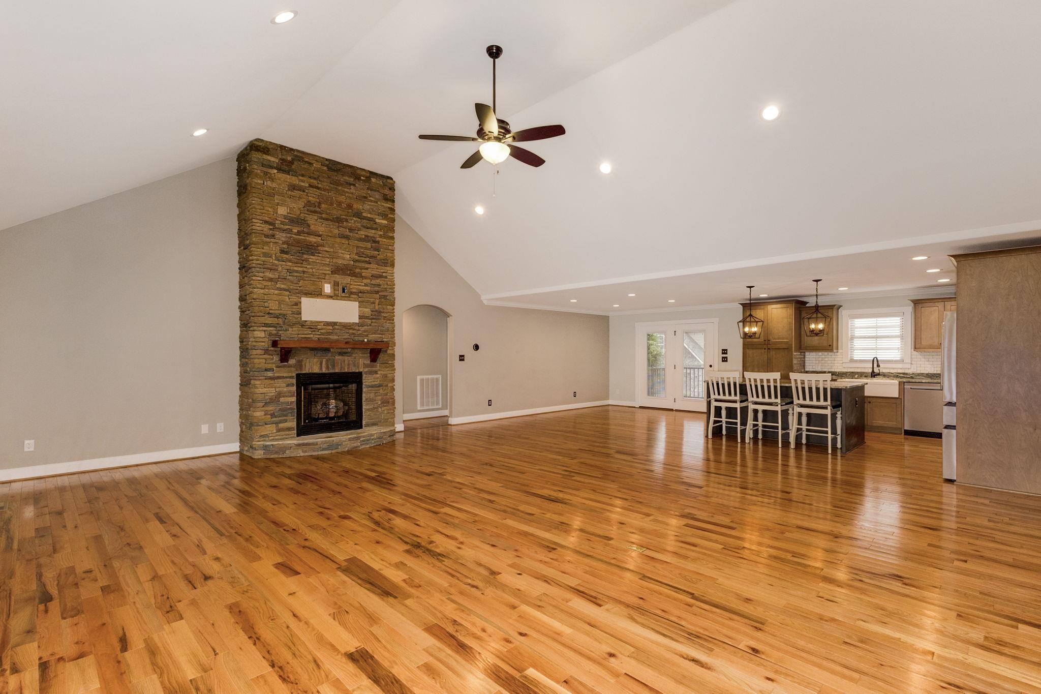 808 Love Springs Road Cowpens, SC 29330 - Photo 3 of 49