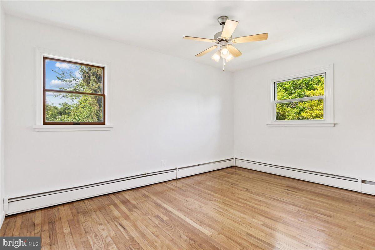 8 Maddock Drive Ewing, NJ 08628 - Photo 18 of 39