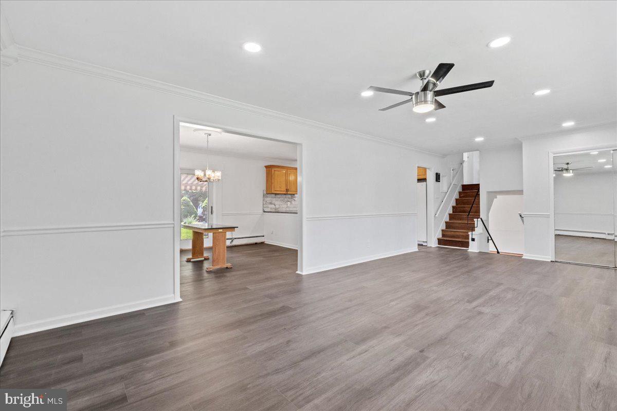 8 Maddock Drive Ewing, NJ 08628 - Photo 6 of 39