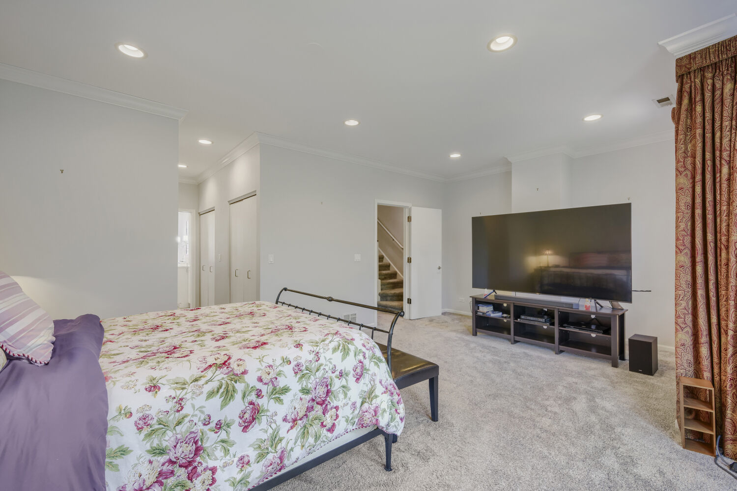 481 North Clinton Street Chicago, IL 60654 - Photo 16 of 34