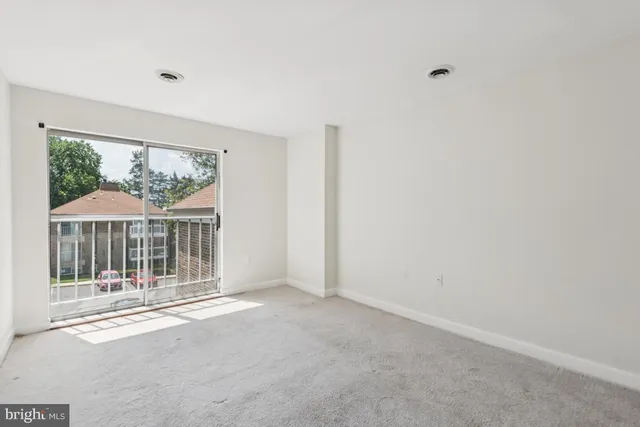 $254,900 | 3240 Hewitt Avenue, Unit 63A, Silver Spring, MD 20906