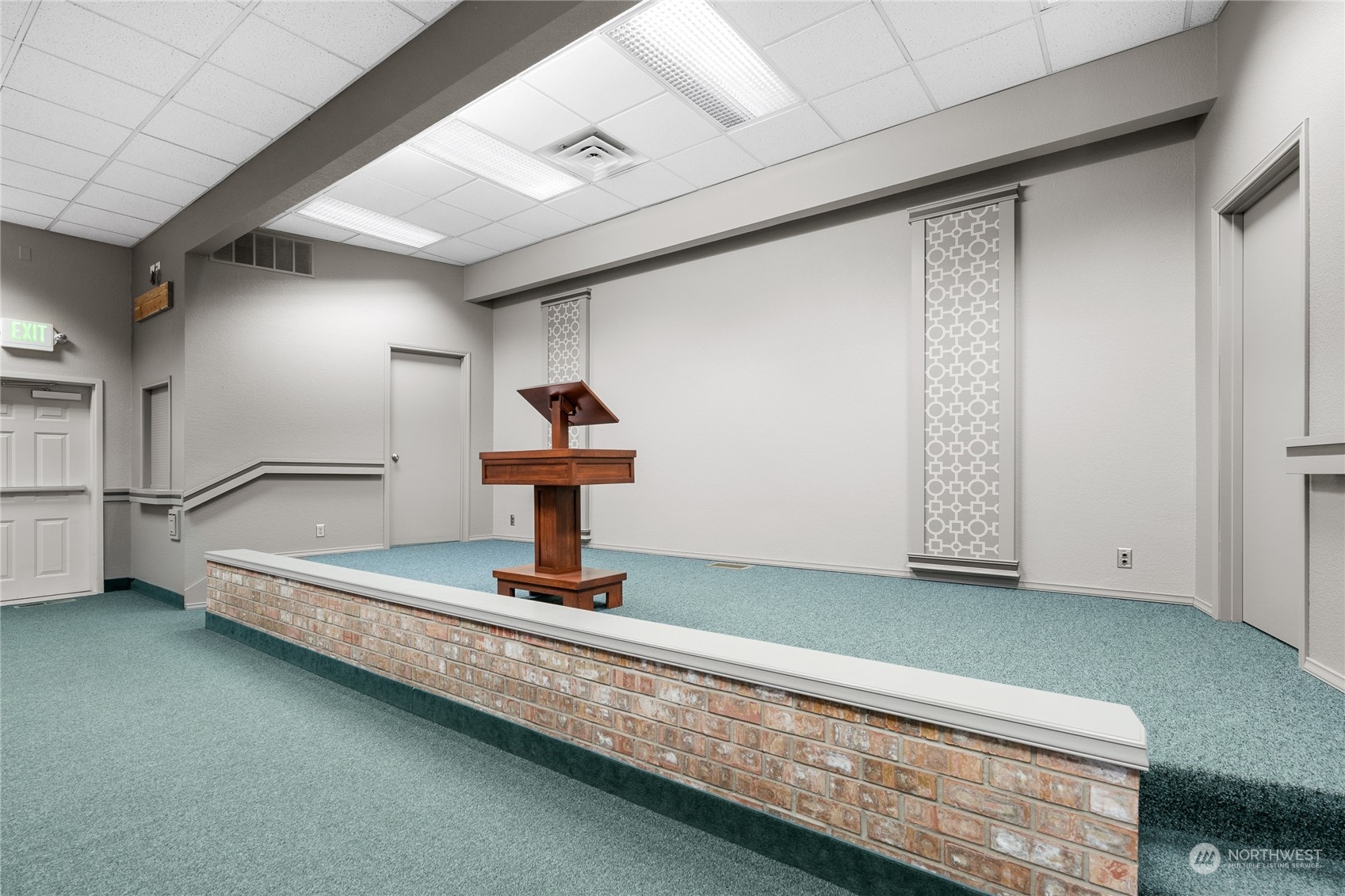 804 North State Street Tacoma, WA 98403 - Photo 13 of 36 a view of a room with gym equipment