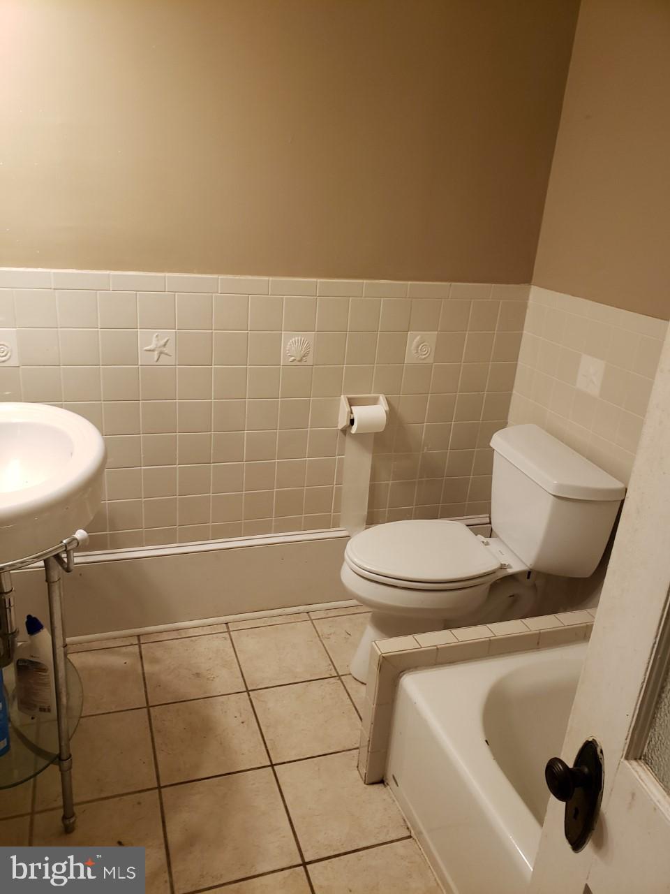 28672 Old Quantico Road Salisbury, MD 21801 - Photo 11 of 19 Downstairs full bath
