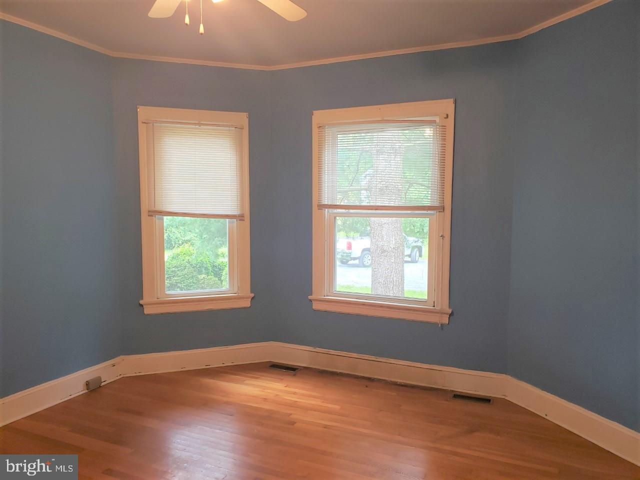 28672 Old Quantico Road Salisbury, MD 21801 - Photo 10 of 19 Family room