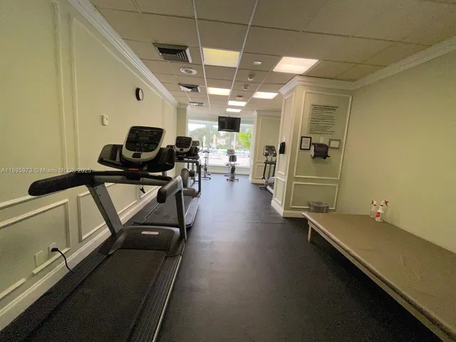 $2,500 | 3180 South Ocean Drive, Unit 303, Hallandale Beach, FL 33009