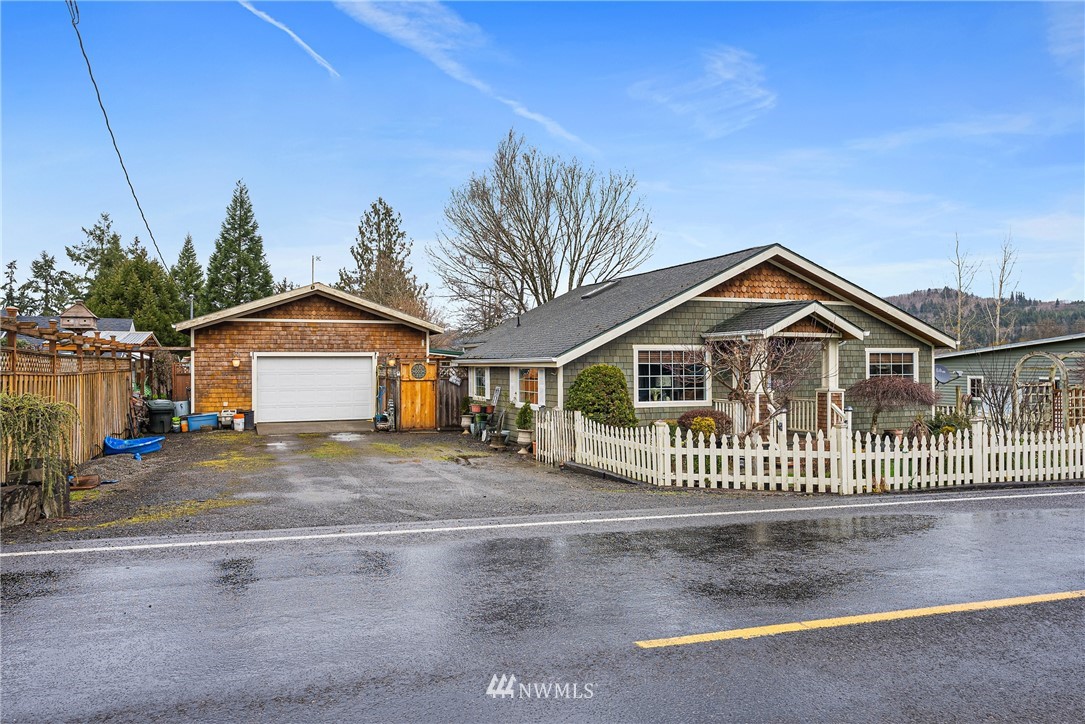 10 Rue Creek Road Raymond, WA 98577 - Photo 2 of 30 Gallery Image 2