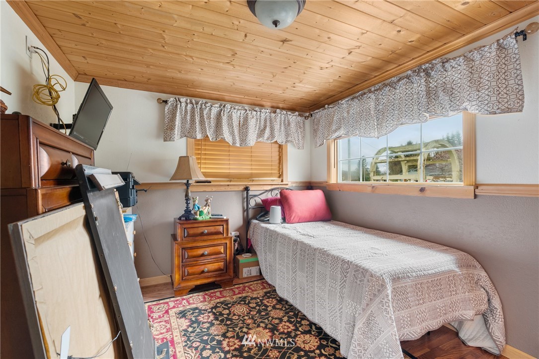 10 Rue Creek Road Raymond, WA 98577 - Photo 13 of 30 Gallery Image 13