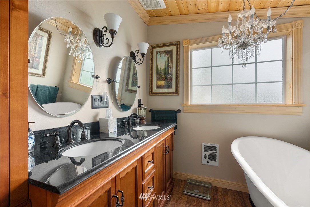 10 Rue Creek Road Raymond, WA 98577 - Photo 16 of 30 Gallery Image 16
