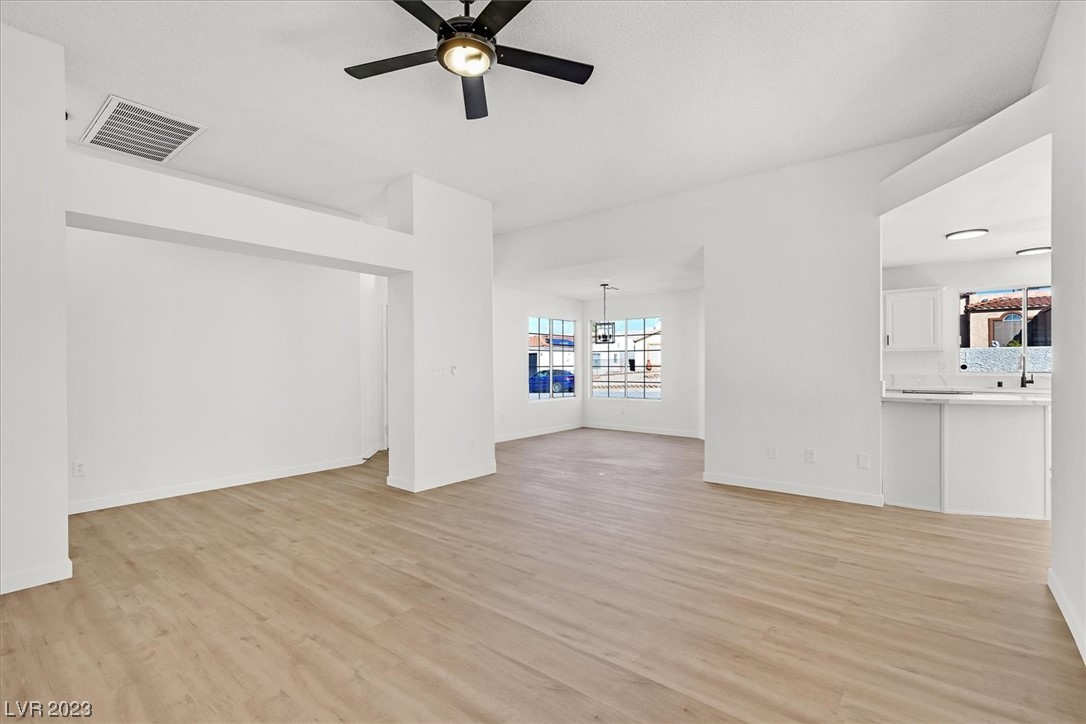 401 Cross Street Henderson, NV 89015 - Photo 4 of 27