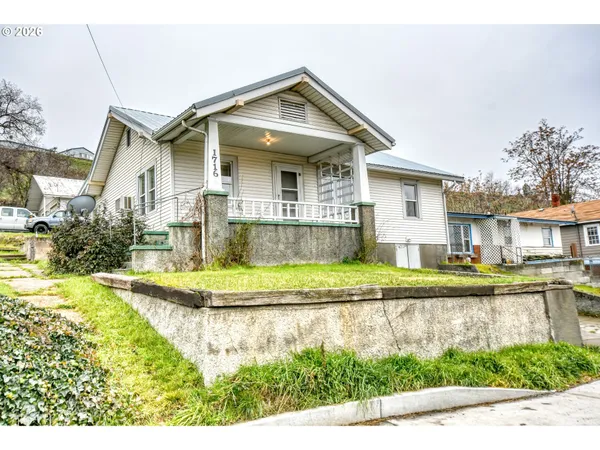 $299,000 | 1716 Southeast Court Avenue, Pendleton, OR 97801