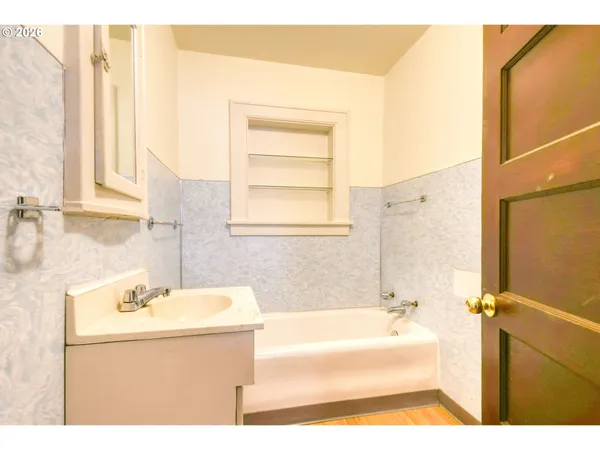 $299,000 | 1716 Southeast Court Avenue, Pendleton, OR 97801