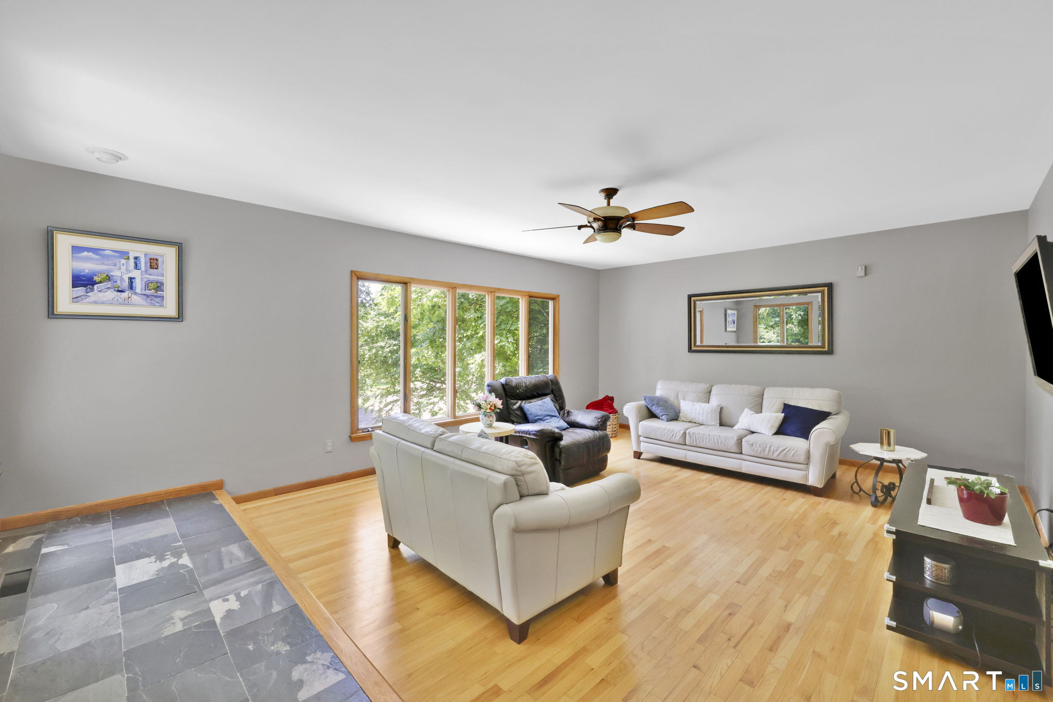 29 Foxwood Road Trumbull, CT 06611 - Photo 5 of 36