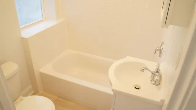 $1,695 | 2921 West George Street, Unit 1, Chicago, IL 60618