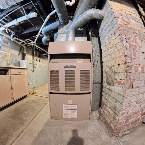 $138,000 | 118 West 3rd Street, Streator, IL 61364