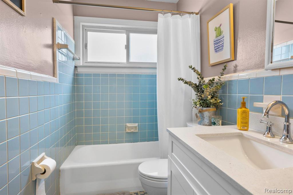 23062 Lexington Avenue Eastpointe, MI 48021 - Photo 17 of 29