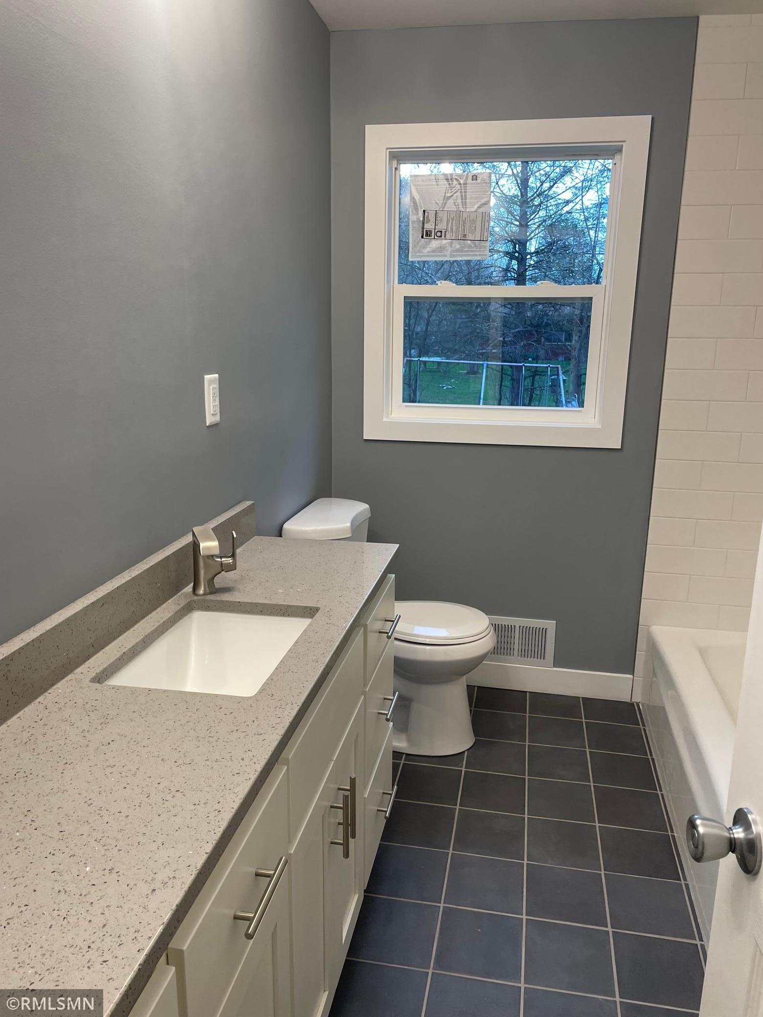 932 Cobb Road Shoreview, MN 55126 - Photo 8 of 13 Gallery Image 8