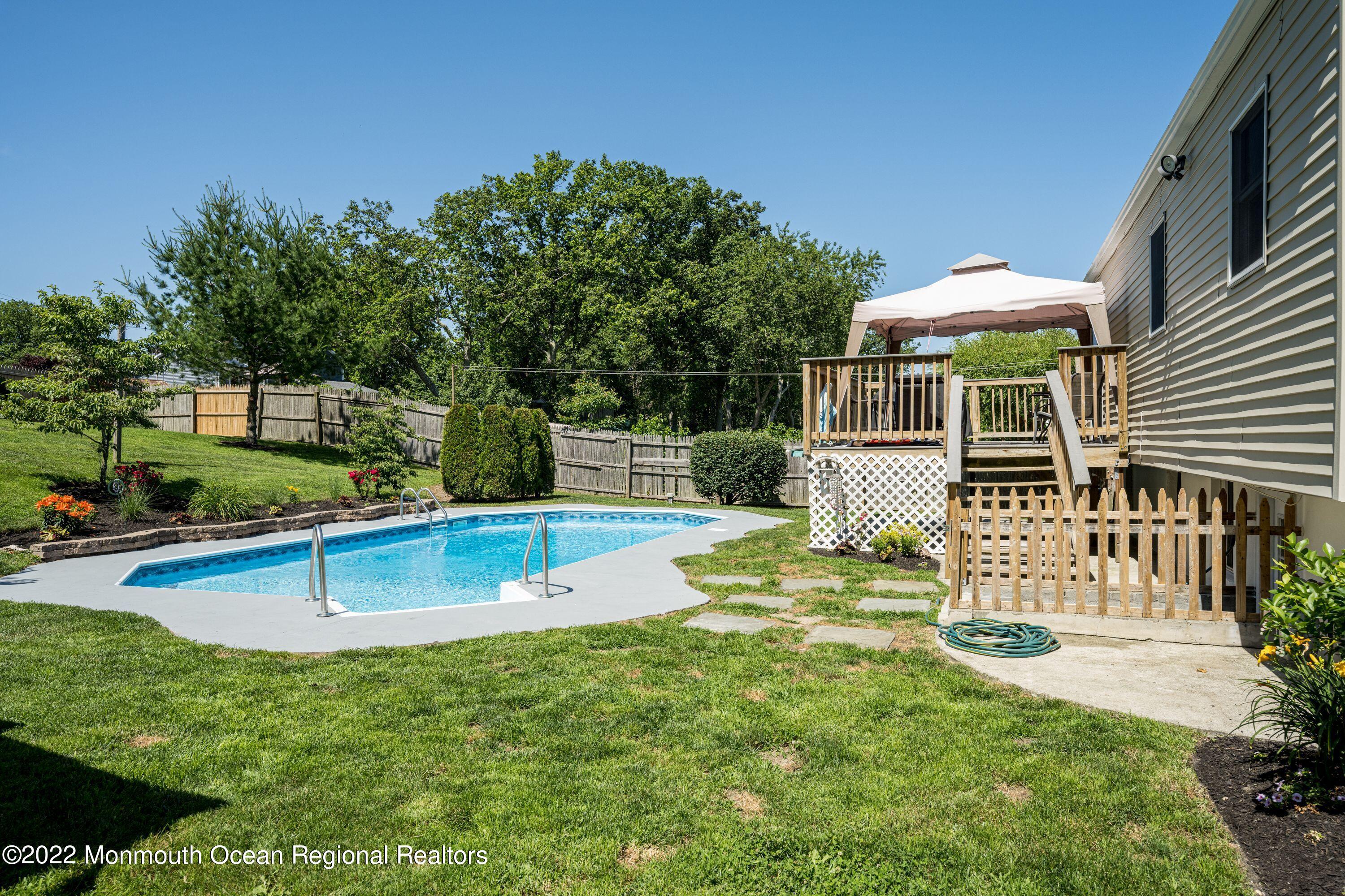 57 Salem Hill Road Howell, NJ 07731 - Photo 26 of 31 s7