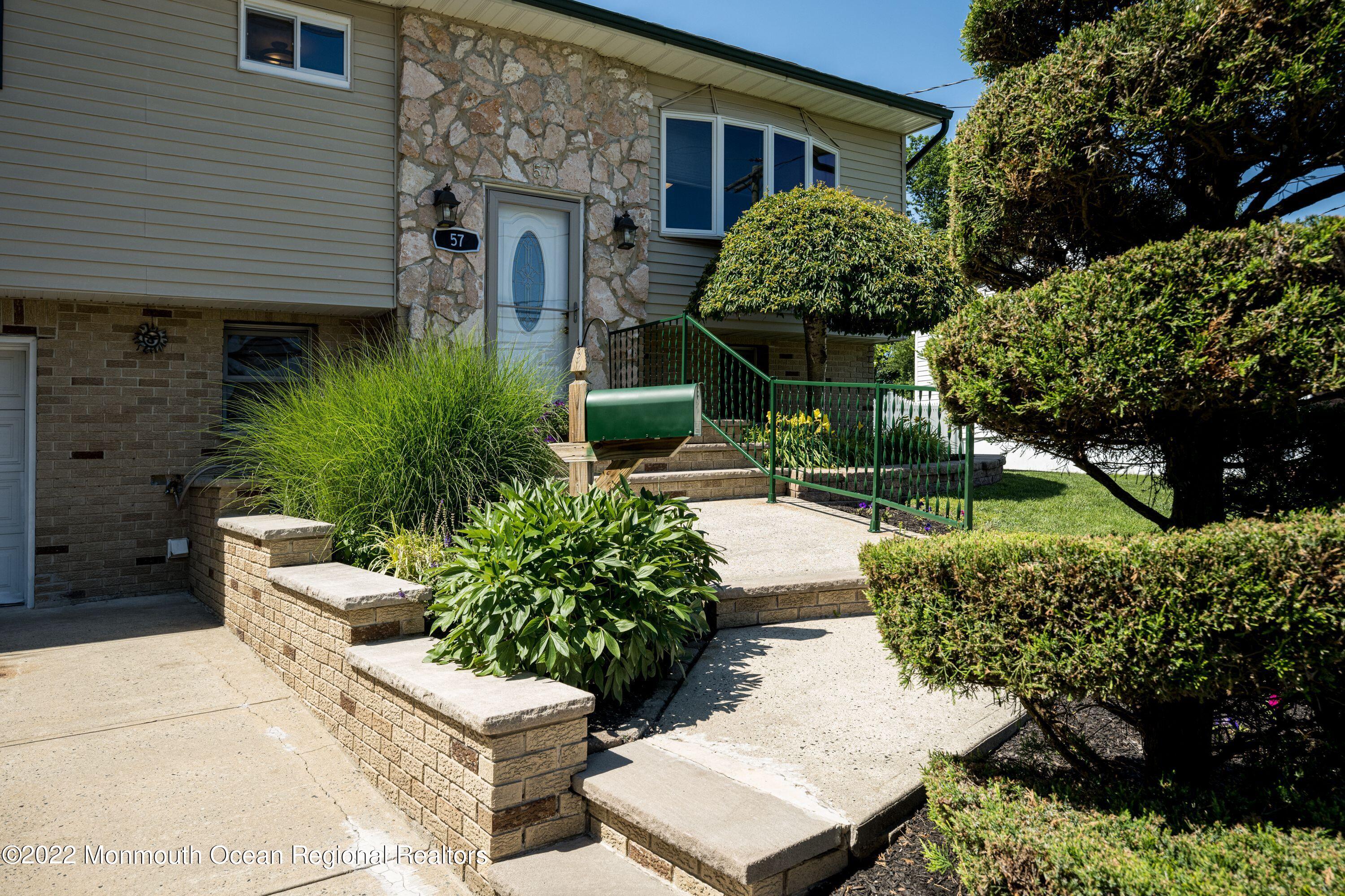 57 Salem Hill Road Howell, NJ 07731 - Photo 5 of 31 s12