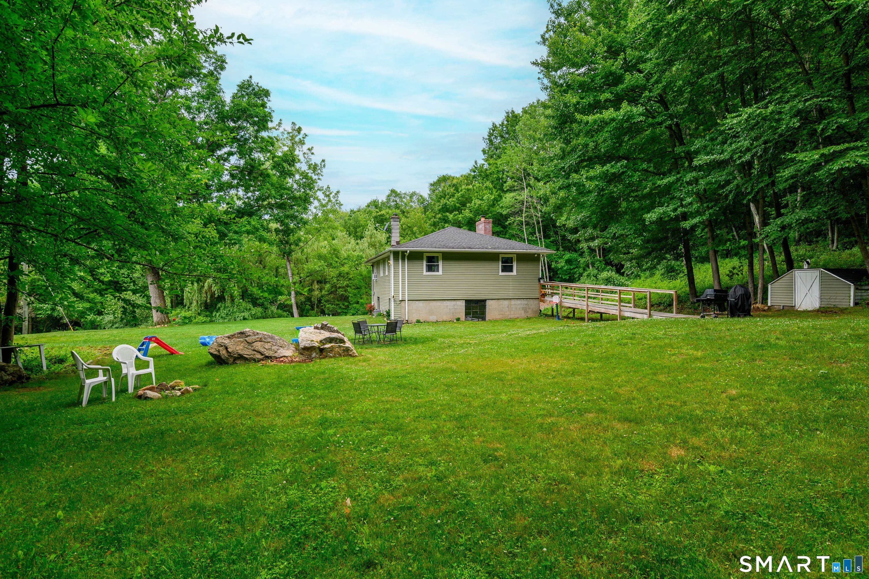 11 Hammond Road New Fairfield, CT 06812 - Photo 32 of 39