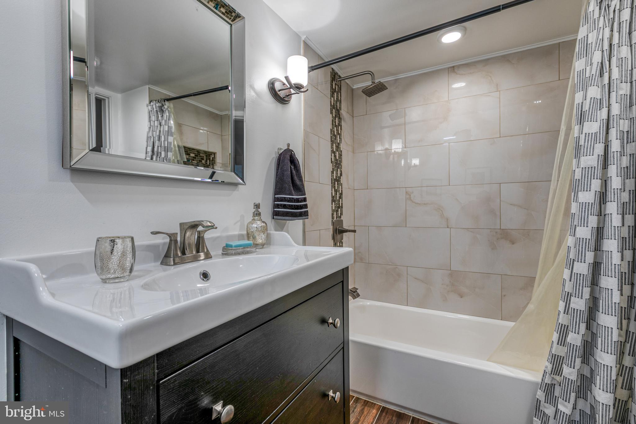 63 Academy Road Bala Cynwyd, PA 19004 - Photo 34 of 37