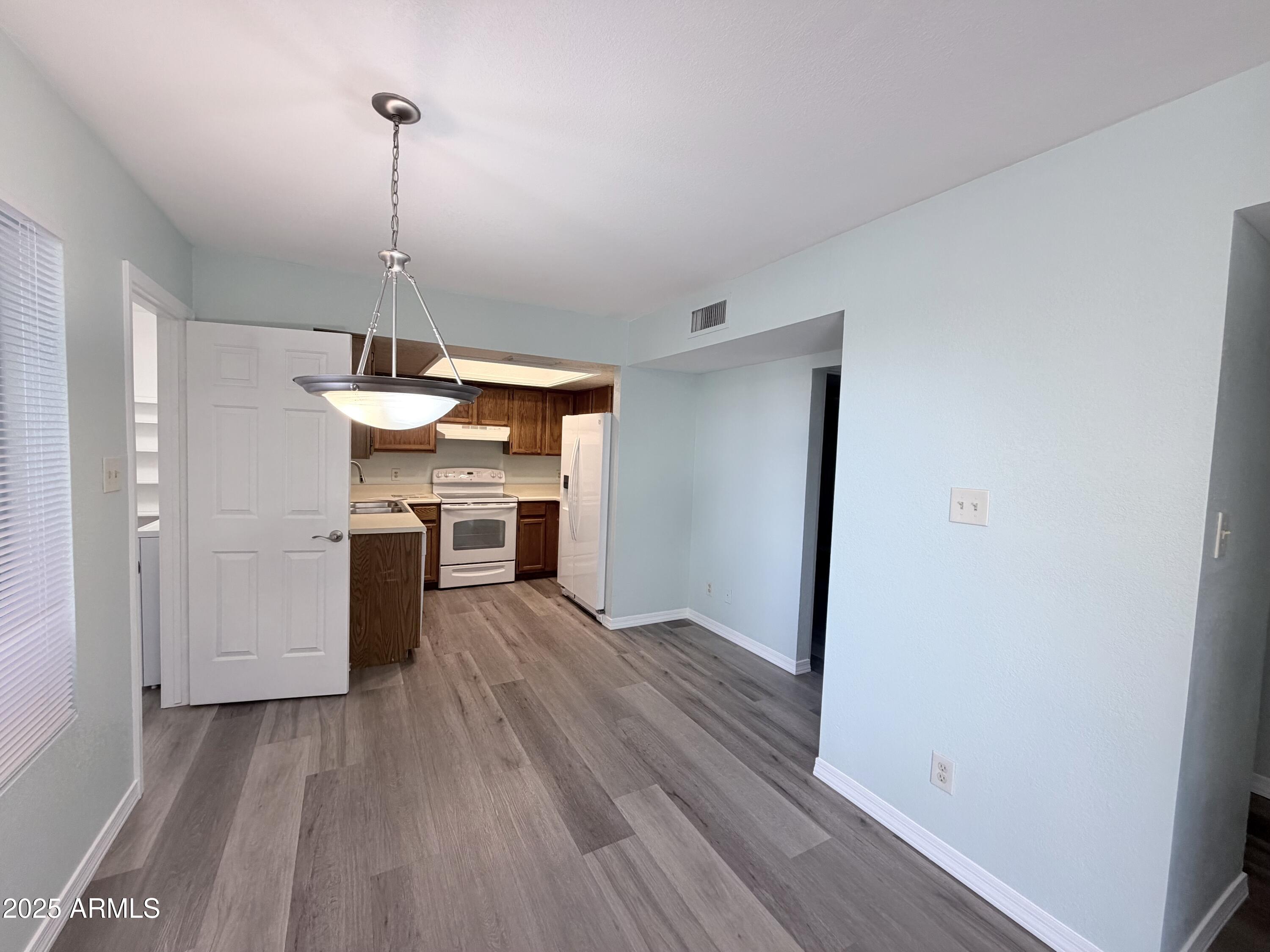 14220 North Galatea Drive, Unit B Fountain Hills, AZ 85268 - Photo 6 of 22 Kitchen