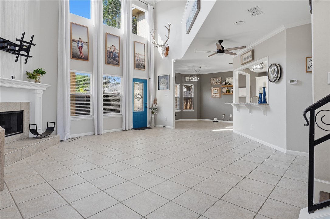 302 Long Point Drive Portland, TX 78374 - Photo 3 of 29 Gallery Image 3