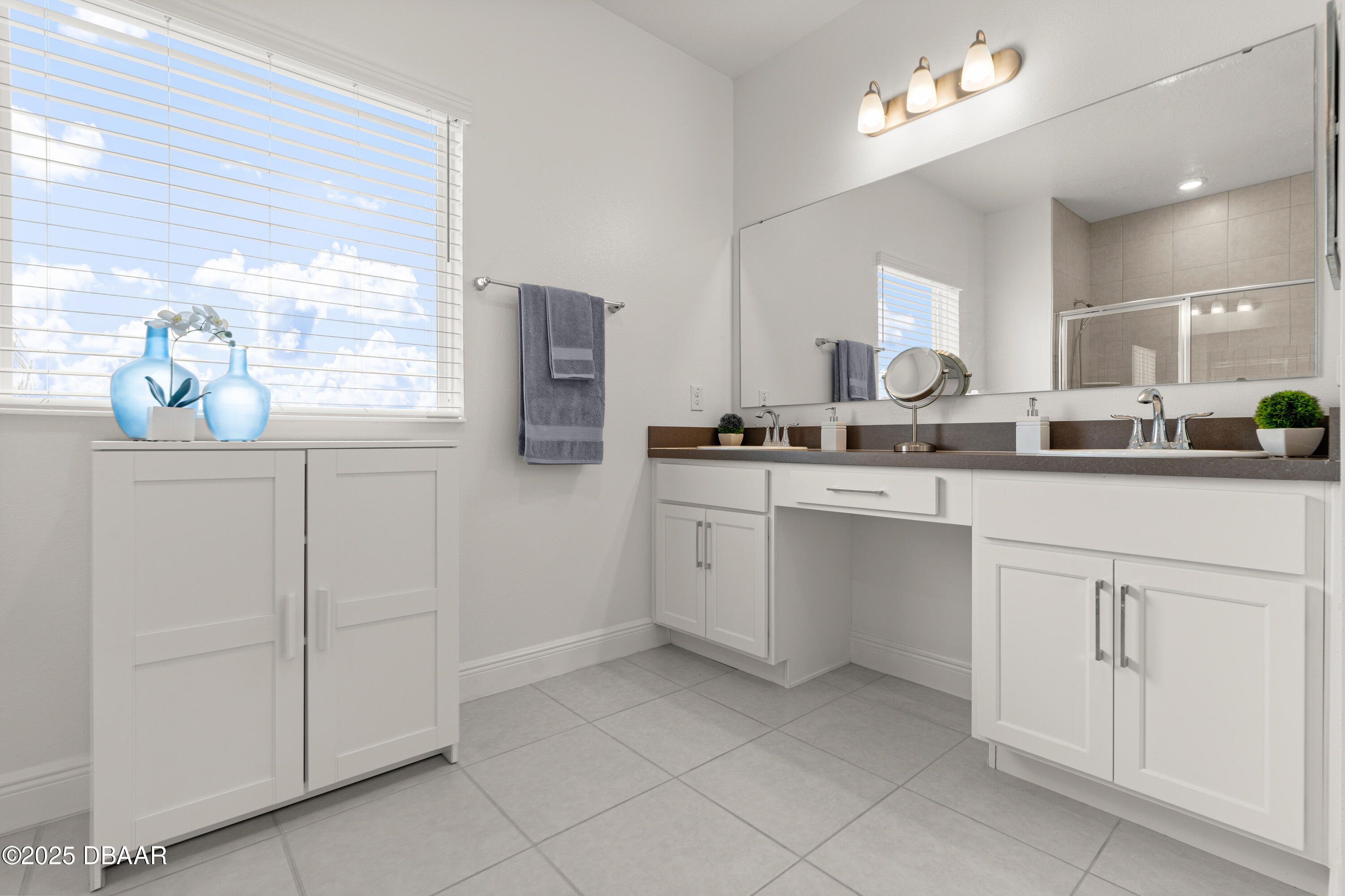 256 Jackson Loop DeLand, FL 32724 - Photo 23 of 46 Master Bathroom