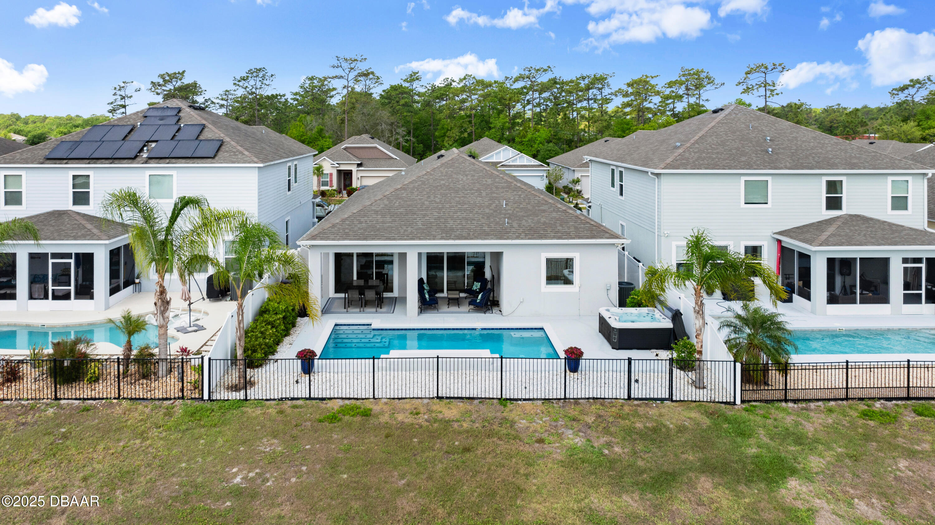 256 Jackson Loop DeLand, FL 32724 - Photo 40 of 46 Lanai/Pool