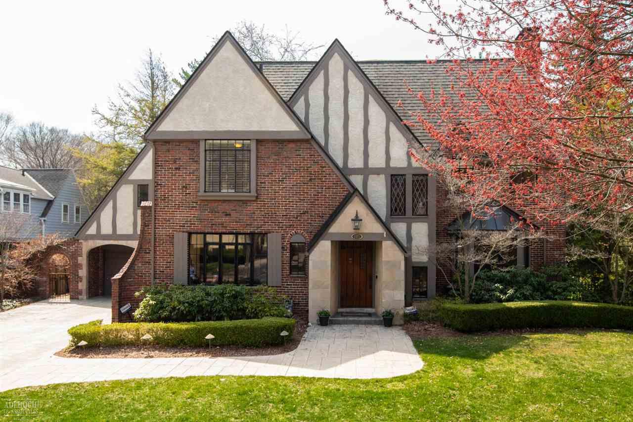 171 Cloverly Road Grosse Pointe Farms, MI 48236 - Photo 2 of 52