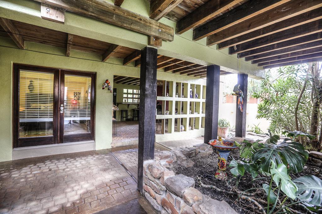 614 Pine Gully Road Seabrook, TX 77586 - Photo 13 of 49 a view of a porch