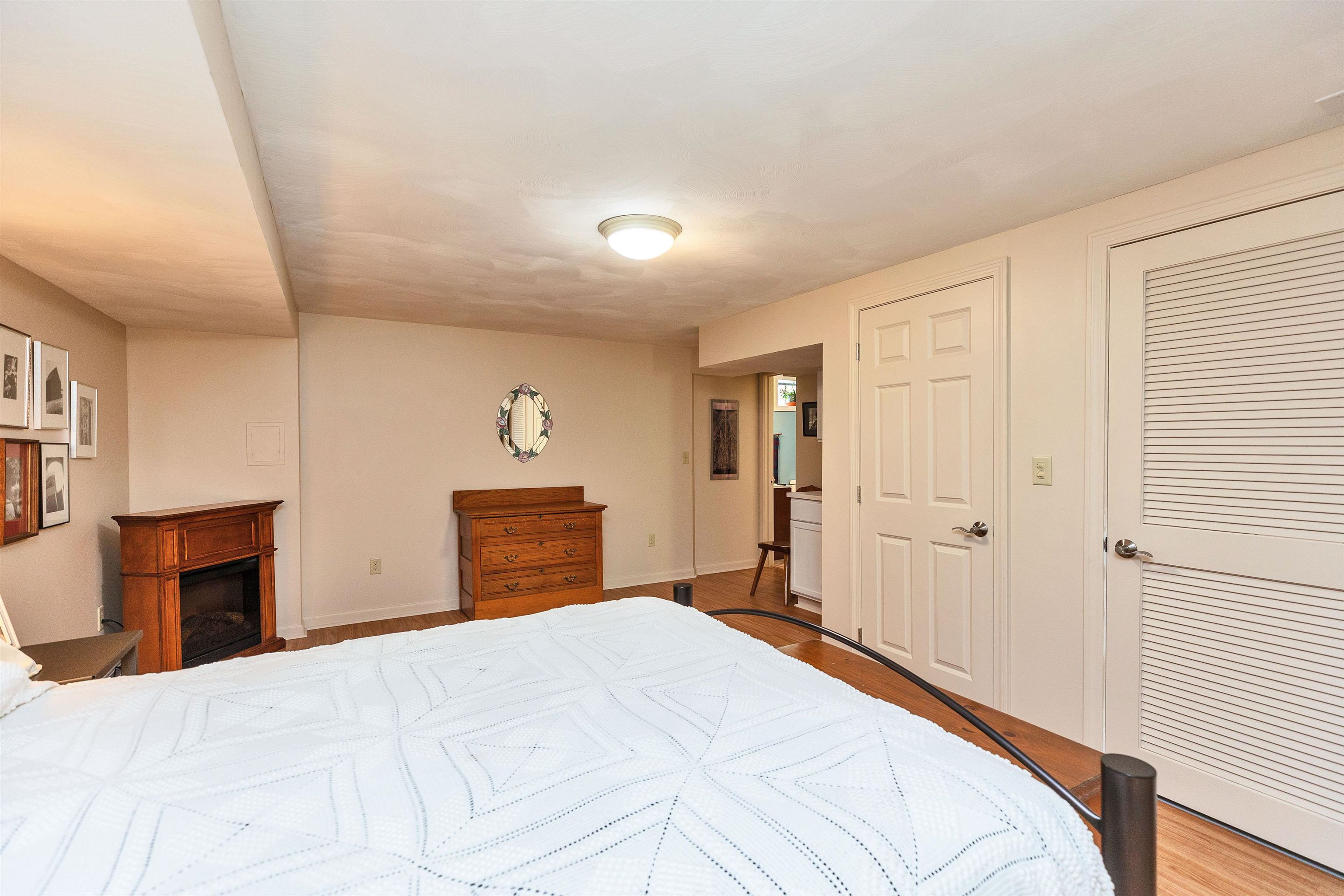 12 Colonial Square Peterborough, NH 03458 - Photo 50 of 60