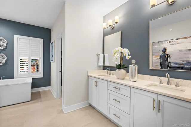 $1,599,000 | 4 Marker, Unit 2, Irvington, NY 10533