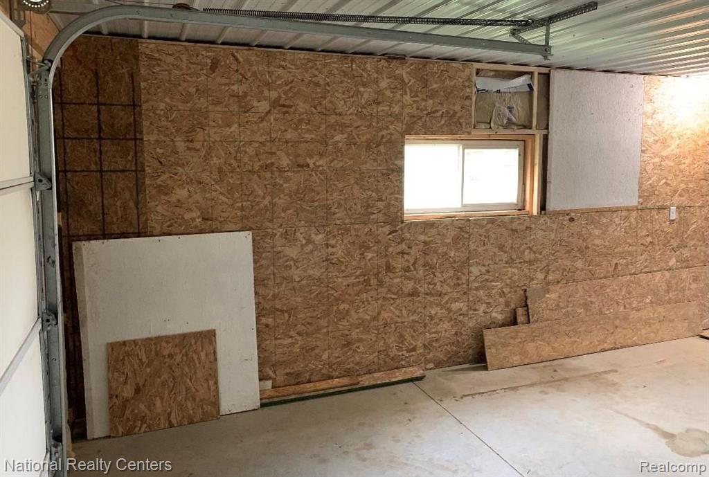 1107 East Applegate Road Sandusky, MI 48471 - Photo 6 of 12