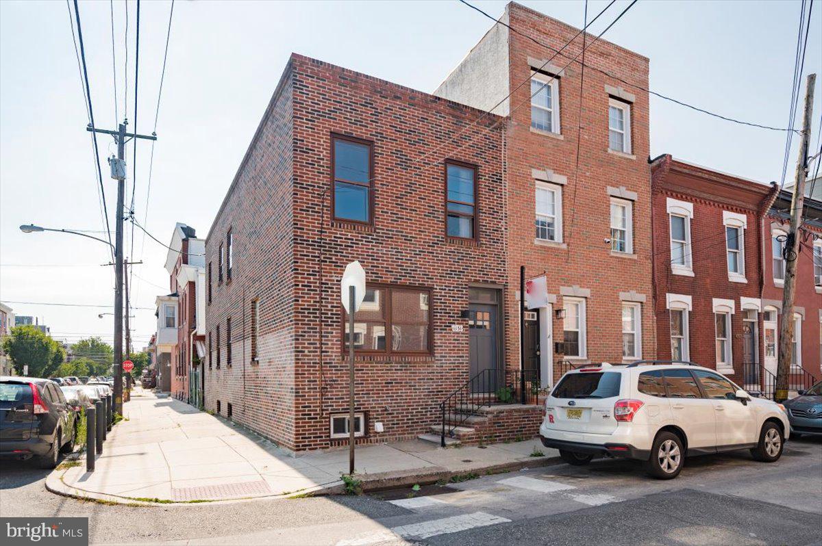 1131 South Cleveland Street Philadelphia, PA 19146 - Photo 1 of 14