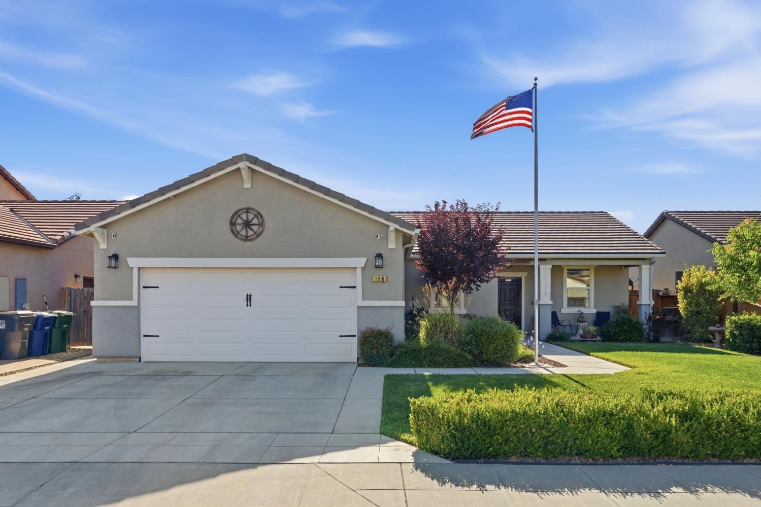 166 Rancho Santa Fe Drive Madera, CA 93638 - Photo 1 of 44