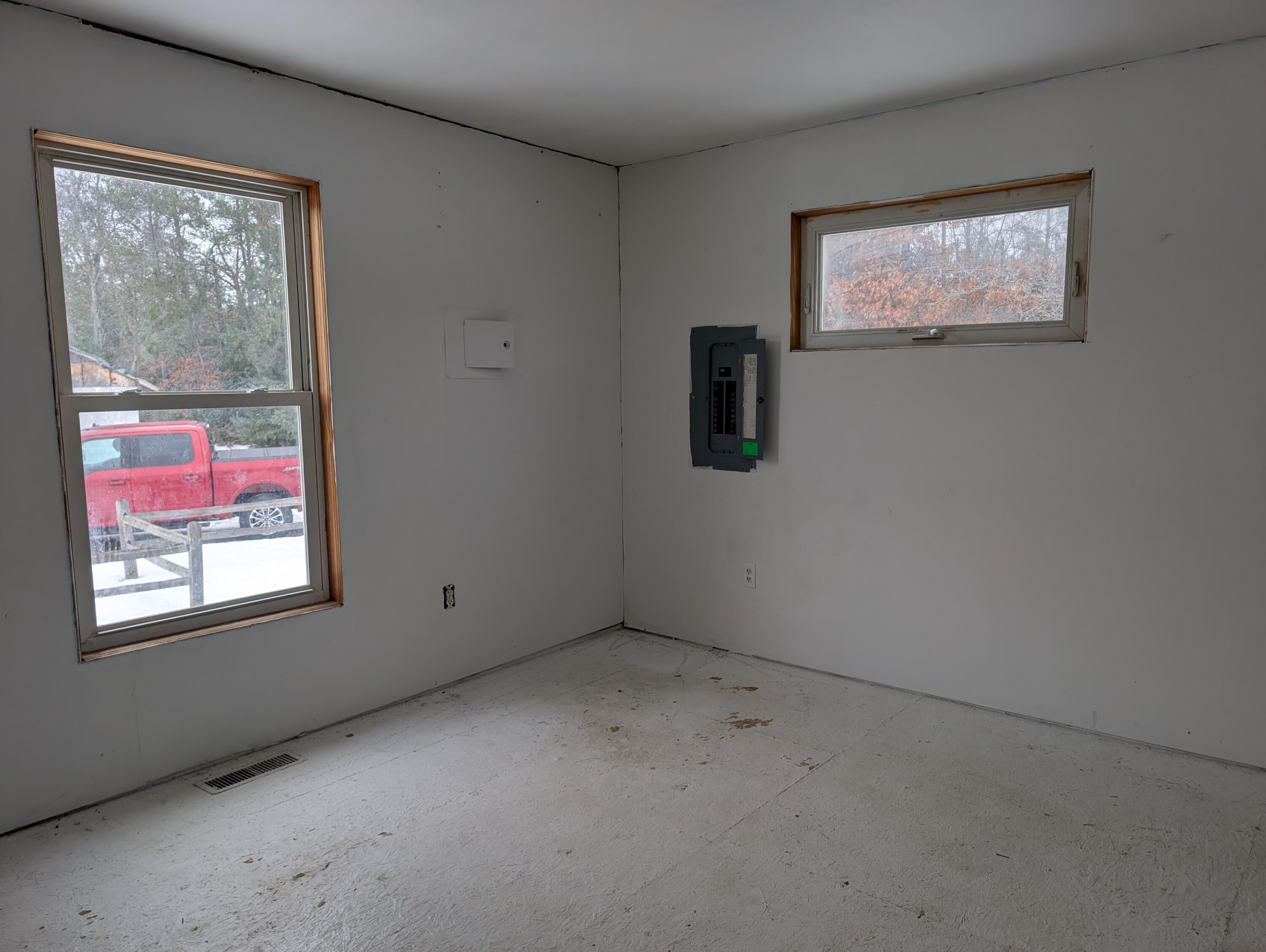 13300 Sturgis Road Atlanta, MI 49709 - Photo 3 of 29 PXL_20251222_172751240.MP