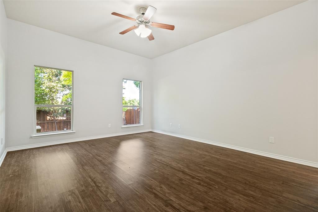 809 Sawmill Road McKinney, TX 75072 - Photo 7 of 13 Primary Bedroom